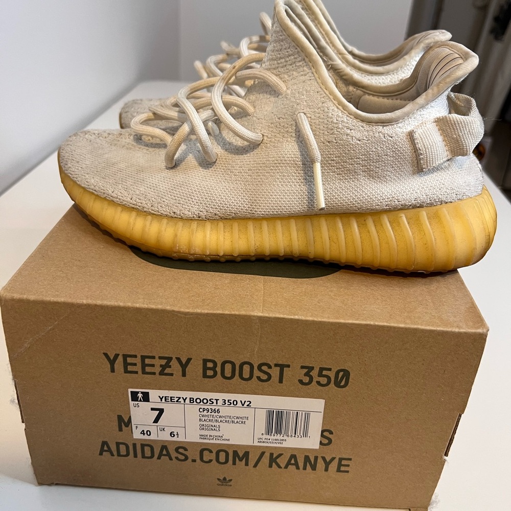 Yeezy 350 - image 2